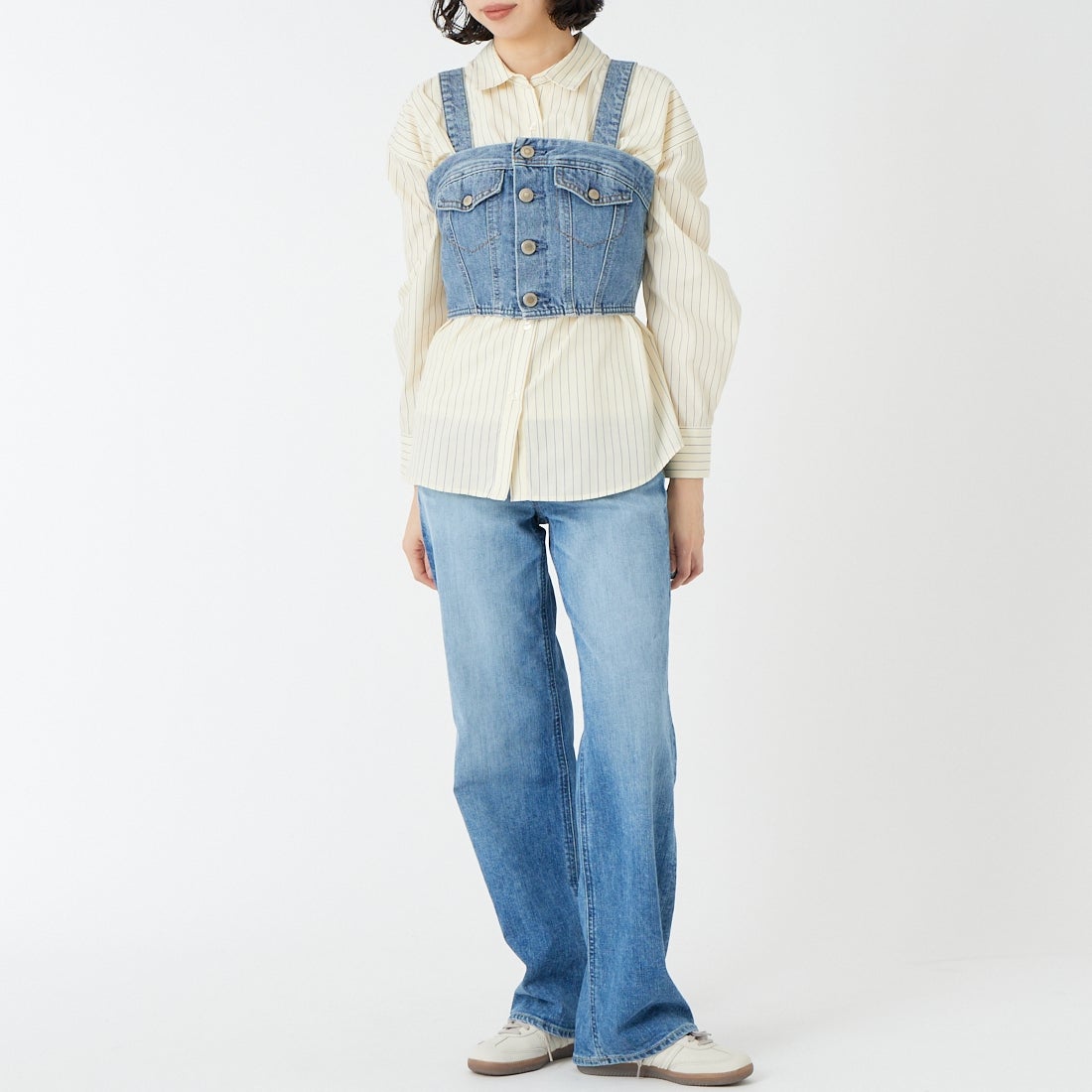 SOMETHING [サムシング] デニムビスチェ [SAT001] 94 L.BLUE &&モデル身長：162cm 着用サイズ：F&&