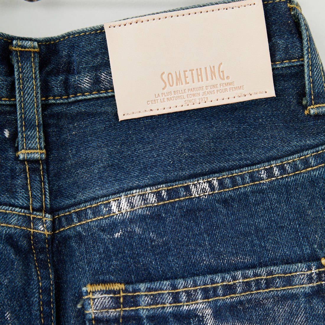 SOMETHING [サムシング] スーパーハイライズワイドストレートデニム