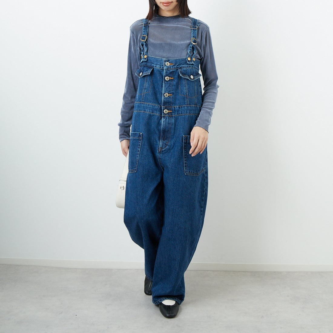 SOMETHING [サムシング] 3WAYデニムサロペット [SA1905] 40 MID BLU &&モデル身長：162cm 着用サイズ：F&&