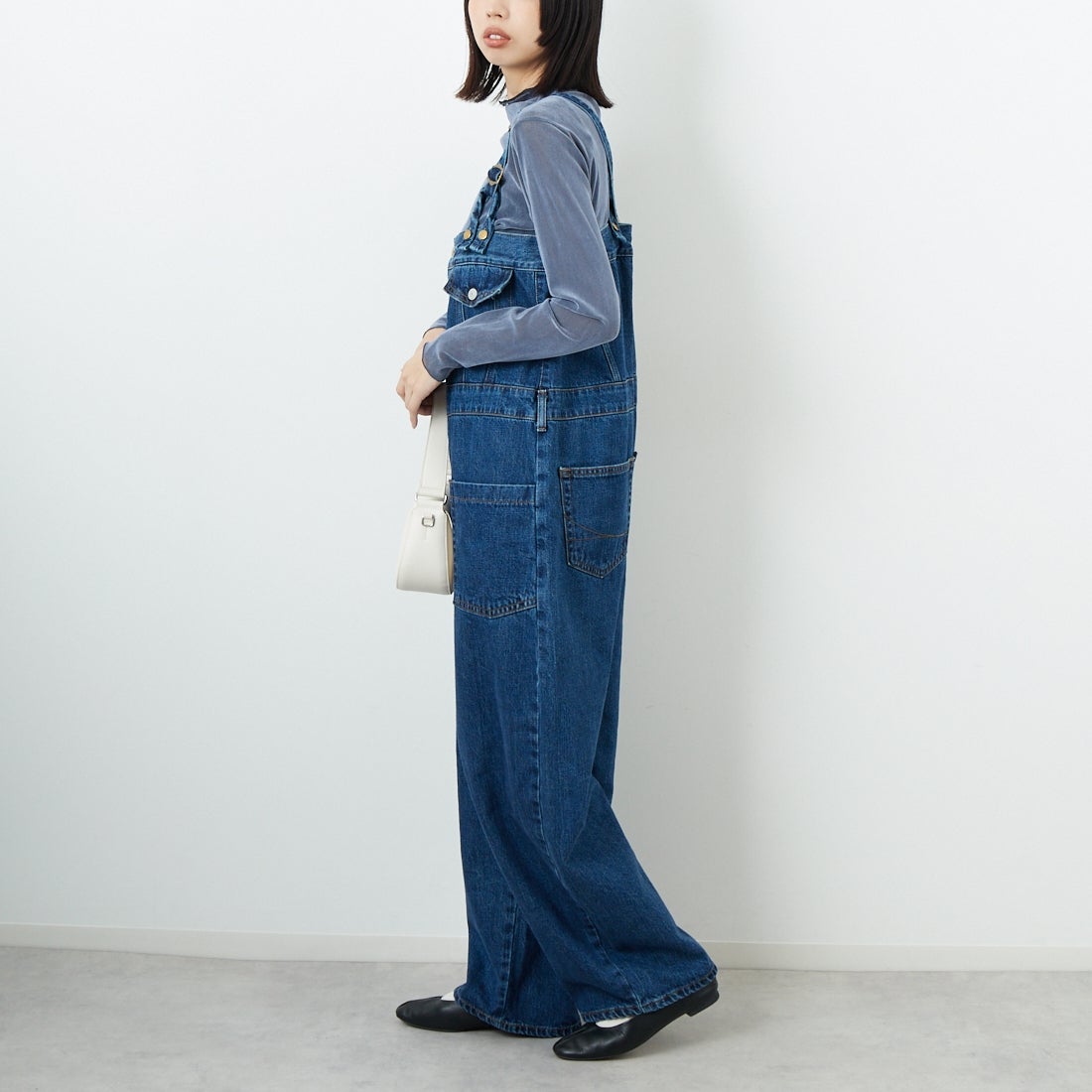 SOMETHING [サムシング] 3WAYデニムサロペット [SA1905] 40 MID BLU &&モデル身長：162cm 着用サイズ：F&&