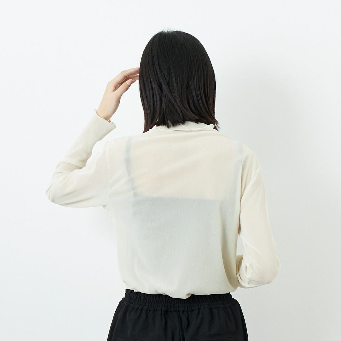 USINE [ユジーヌ] フロッキーチュールタートルネックTシャツ [21256065] 032 ｱｲﾎﾞﾘｰ &&モデル身長：162cm 着用サイズ：F&&