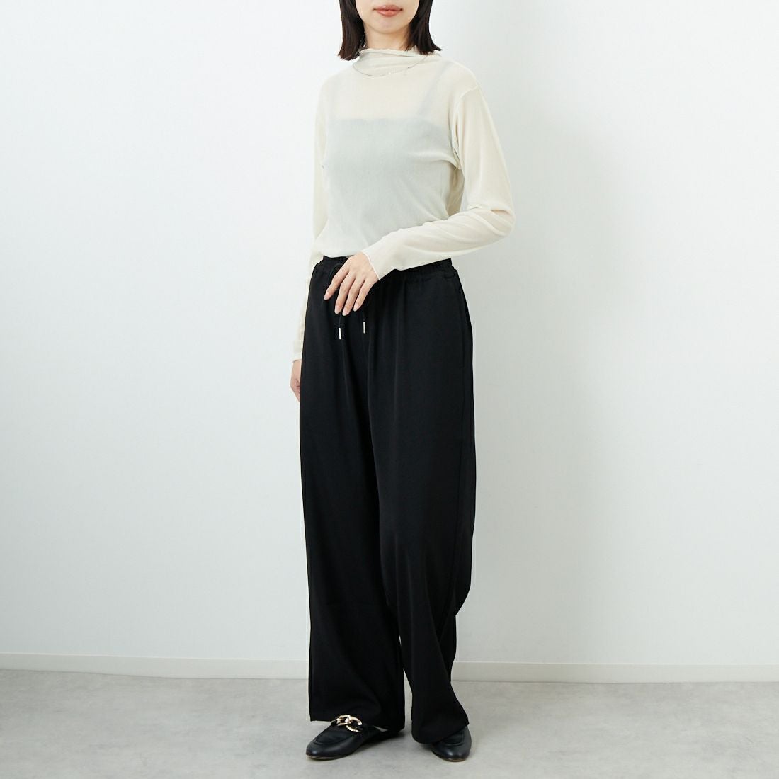 USINE [ユジーヌ] フロッキーチュールタートルネックTシャツ [21256065] 032 ｱｲﾎﾞﾘｰ &&モデル身長：162cm 着用サイズ：F&&