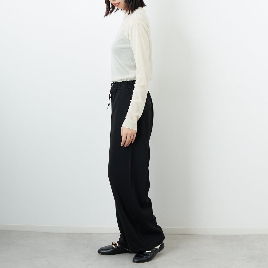 USINE [ユジーヌ] フロッキーチュールタートルネックTシャツ [21256065] 032 ｱｲﾎﾞﾘｰ &&モデル身長：162cm 着用サイズ：F&&