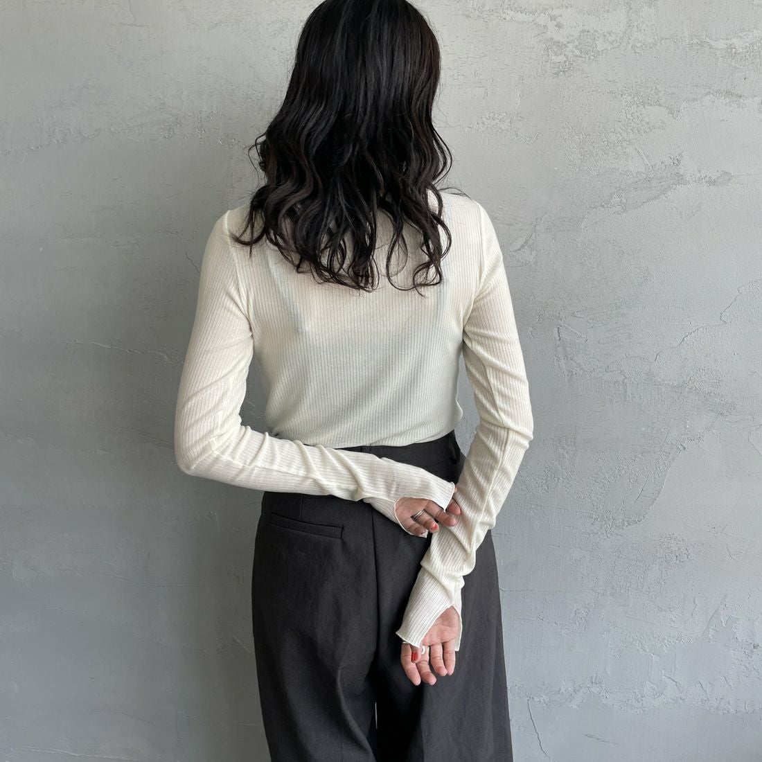 USINE [ユジーヌ] カシミアシルク シアーボートネックカットソー [21256066] 031 ｵﾌ &&モデル身長：160cm 着用サイズ：38&&