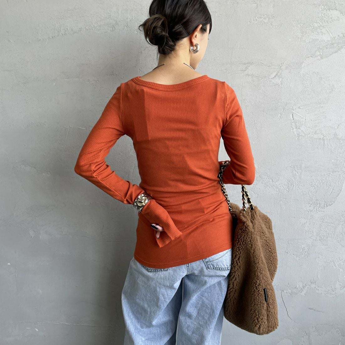 USINE [ユジーヌ] カシミアシルク シアーボートネックカットソー [21256066] 020 ｵﾚﾝｼﾞ &&モデル身長：150cm 着用サイズ：36&&