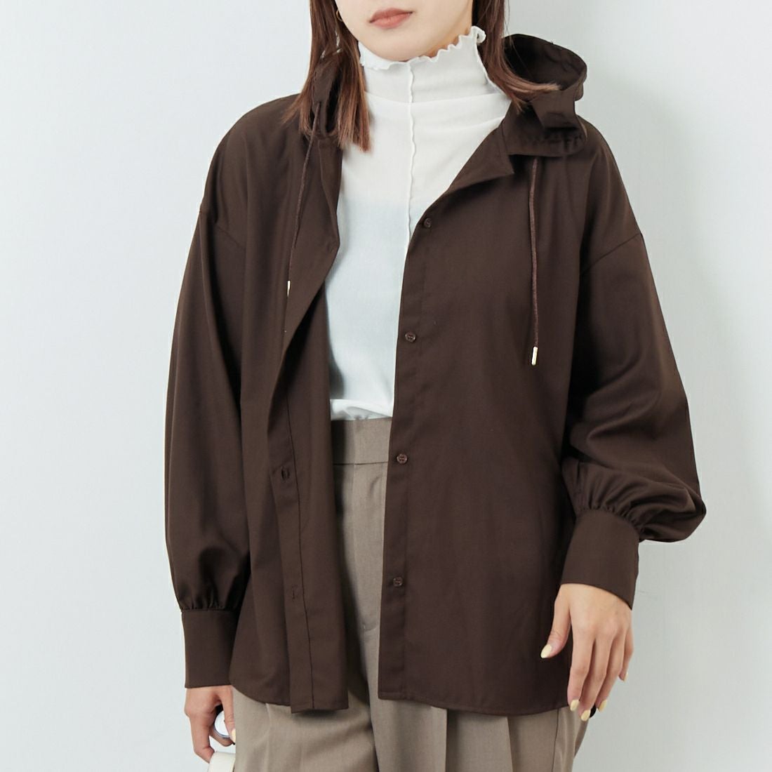 Jf Ready Made [ジェイエフレディメイド] マイクロサキソニーフードシャツ [8552313-01] 62 ﾌﾞﾗｳﾝ &&モデル身長：167cm 着用サイズ：F&&