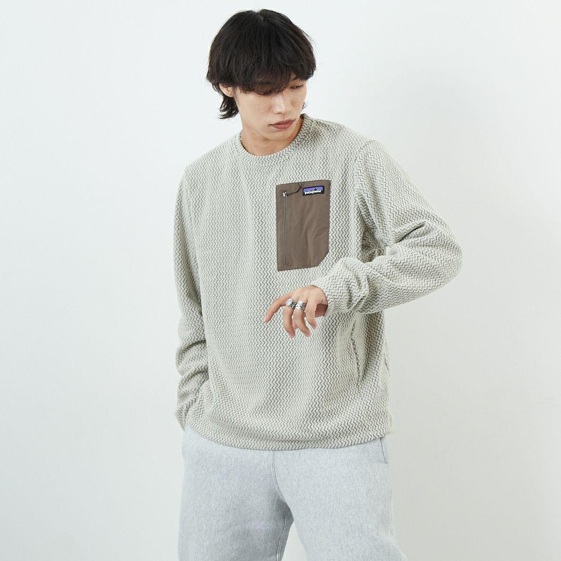 patagonia [パタゴニア] メンズ R1 エア・クルー [40236] PLCN &&モデル身長：179cm 着用サイズ：L&&