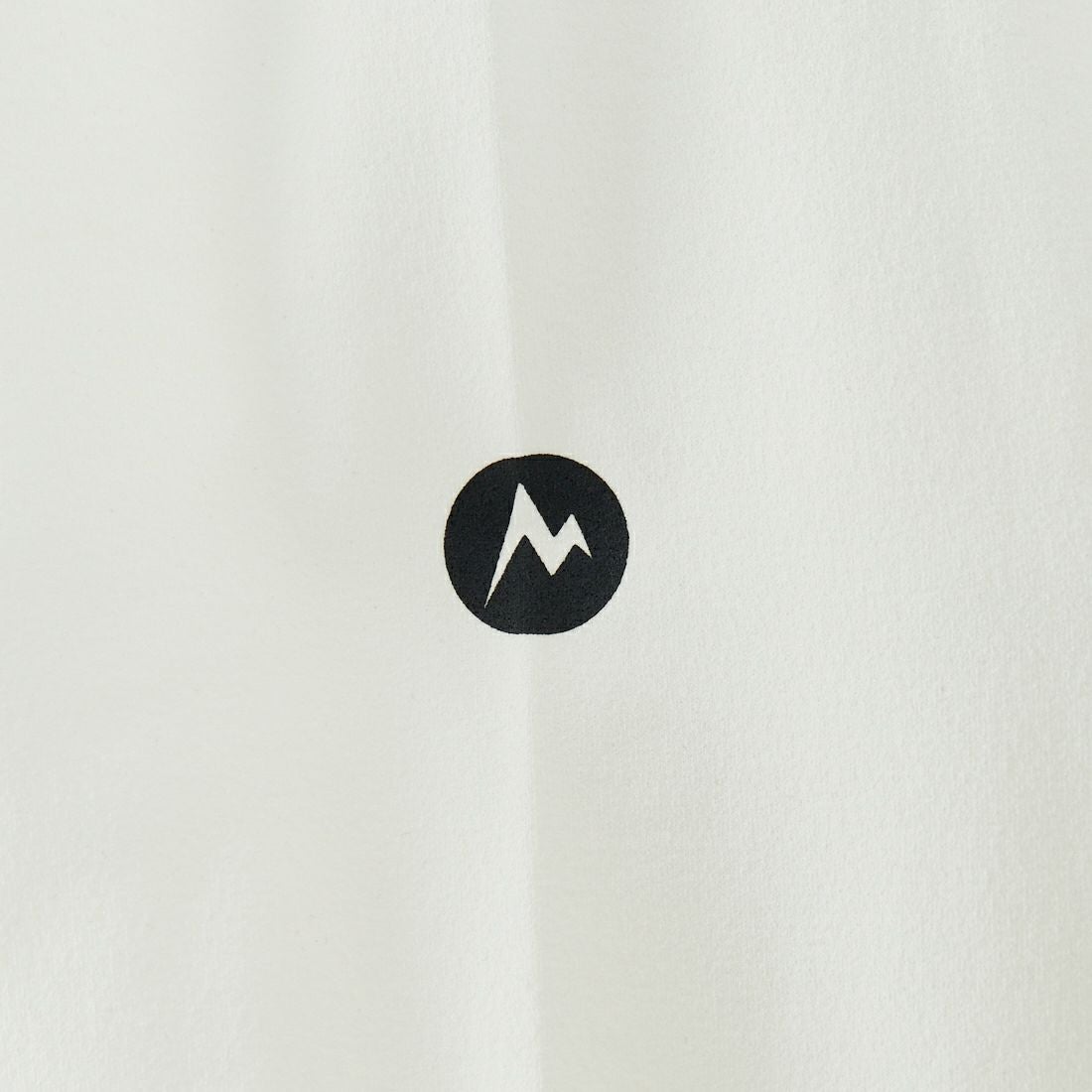 Marmot [マーモット] 別注 ドローコード付き ワンポイントロゴ ロングスリーブポケットTシャツ [MTFW25U04IN-JF] WHITE