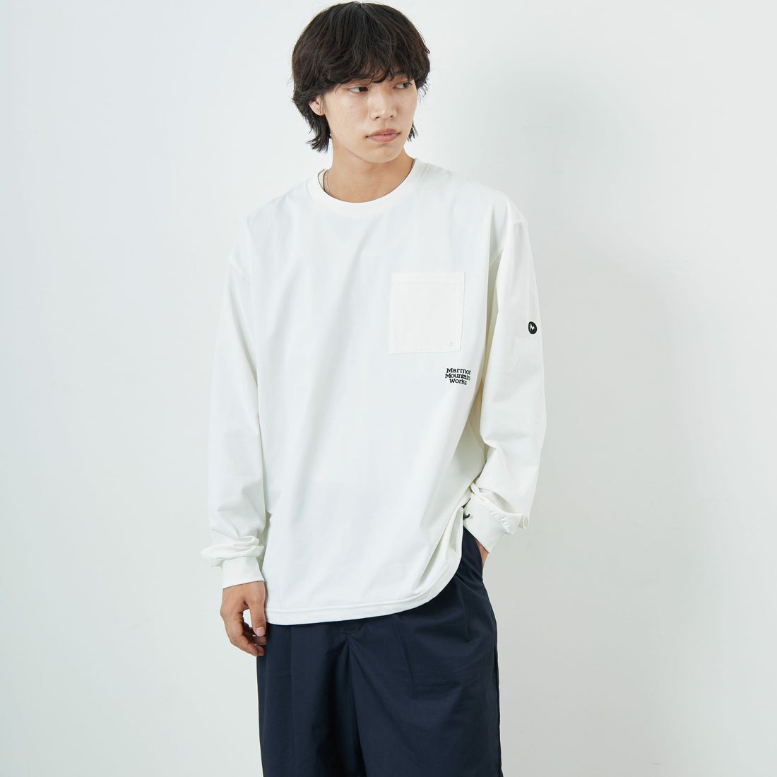 WHITE&&モデル身長：179cm 着用サイズ：XL&&
