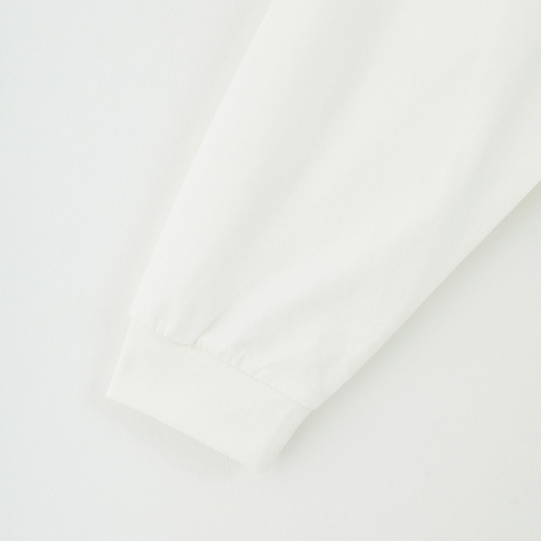 Marmot [マーモット] 別注 ドローコード付き ワンポイントロゴ ロングスリーブポケットTシャツ [MTFW25U04IN-JF] WHITE