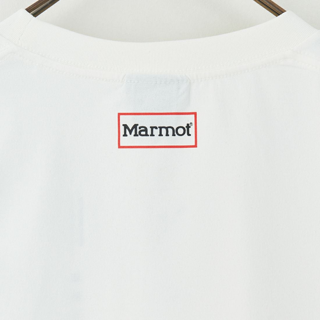 Marmot [マーモット] 別注 ドローコード付き ワンポイントロゴ ロングスリーブポケットTシャツ [MTFW25U04IN-JF] WHITE