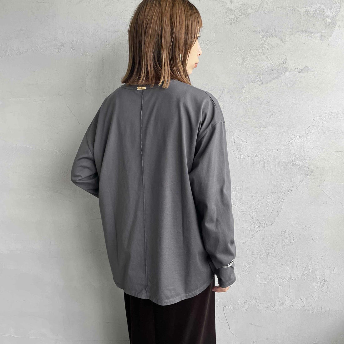 MICA&DEAL [マイカアンドディール] AMERICANA × MICA&DEAL ロングスリーブTシャツ [0125309271] GRAY &&モデル身長：158cm 着用サイズ：F&&