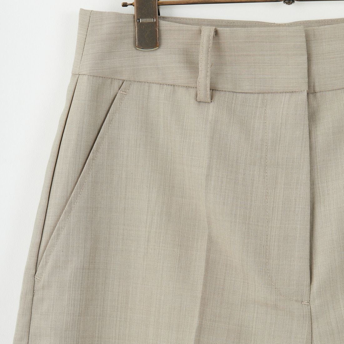 anuke [アンヌーク] センタープレス ハーフパンツ [62520710] BEG