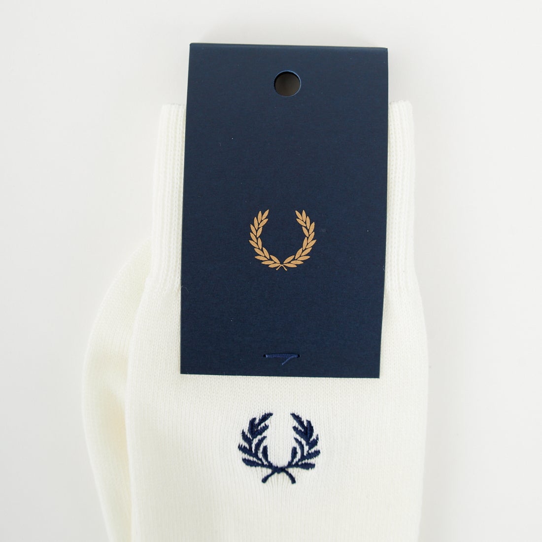 FRED PERRY [フレッドペリー] エンブブロイダードソックス [F20006] 10 SNOW WH