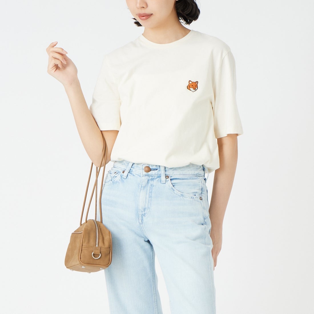 MAISON KITSUNE [メゾン キツネ] フォックスヘッド レギュラーTシャツ [PM00107KJ7026] 0063 NOBLE &&モデル身長：162cm 着用サイズ：XS&&