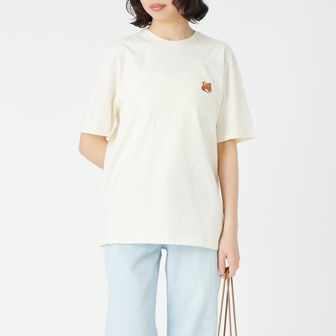 MAISON KITSUNE [メゾン キツネ] フォックスヘッド レギュラーTシャツ [PM00107KJ7026] 0063 NOBLE &&モデル身長：162cm 着用サイズ：XS&&