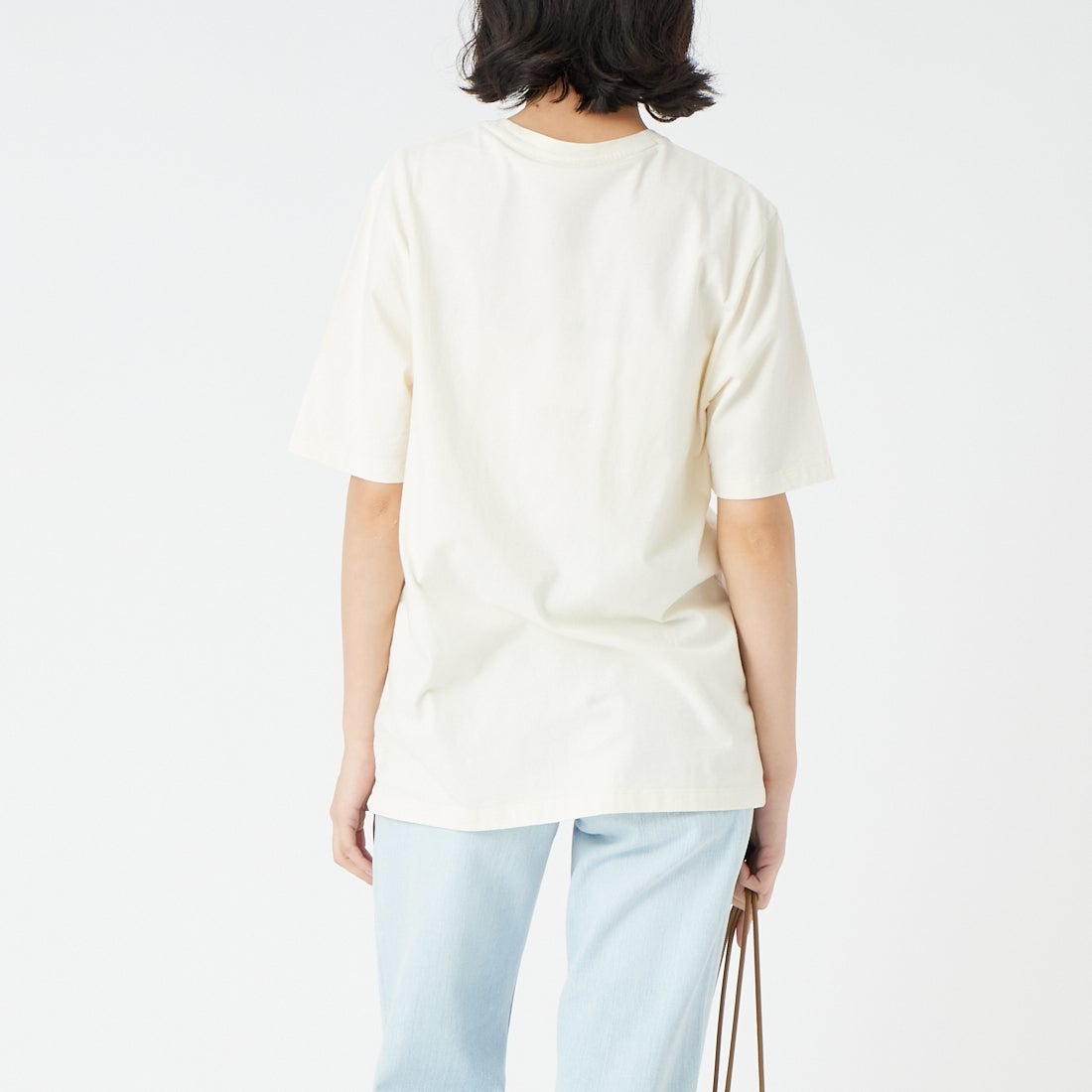 MAISON KITSUNE [メゾン キツネ] フォックスヘッド レギュラーTシャツ [PM00107KJ7026] 0063 NOBLE &&モデル身長：162cm 着用サイズ：XS&&