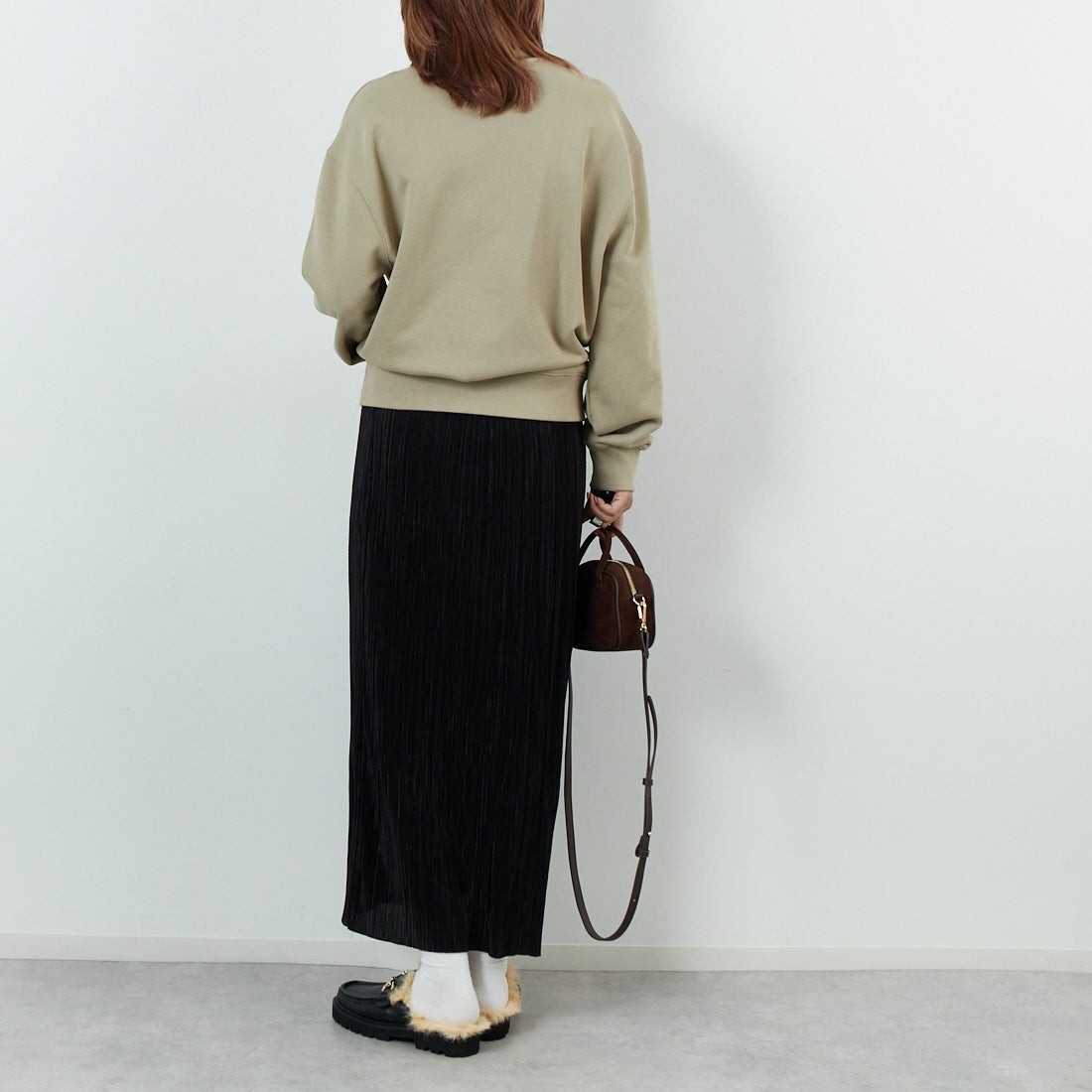 MAISON KITSUNE [メゾン キツネ] スタンディングフォックス コンフォートスウェット [PM00311KM0341] 0302 C.BEI &&モデル身長：167cm 着用サイズ：XS&&