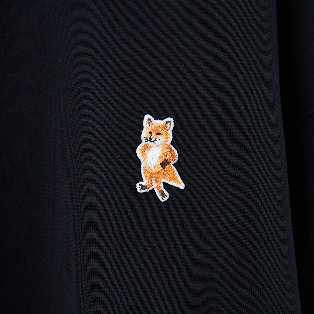 MAISON KITSUNE [メゾン キツネ] スタンディングフォックス コンフォートスウェット [PM00311KM0341] P199 BLACK