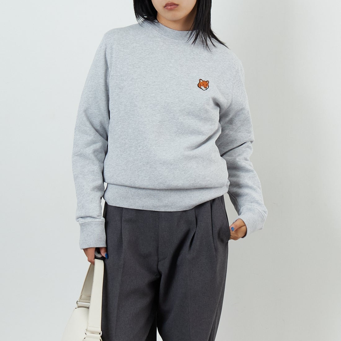 H120 LT.GR&&モデル身長：167cm 着用サイズ：XS&&