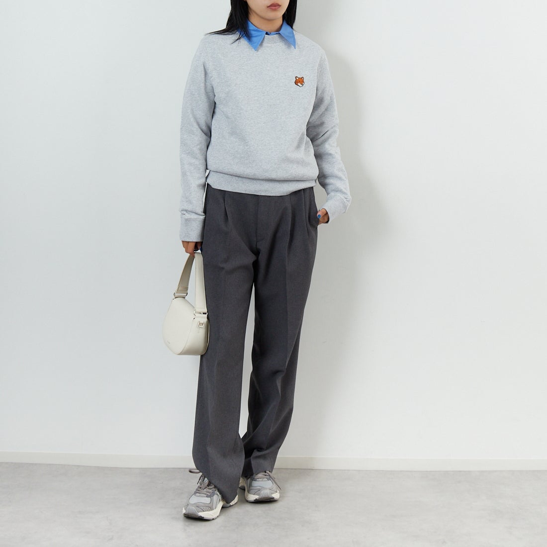 MAISON KITSUNE グレー スラックス MAISON KITSUNE [メゾン キツネ] フォックスヘッド レギュラー