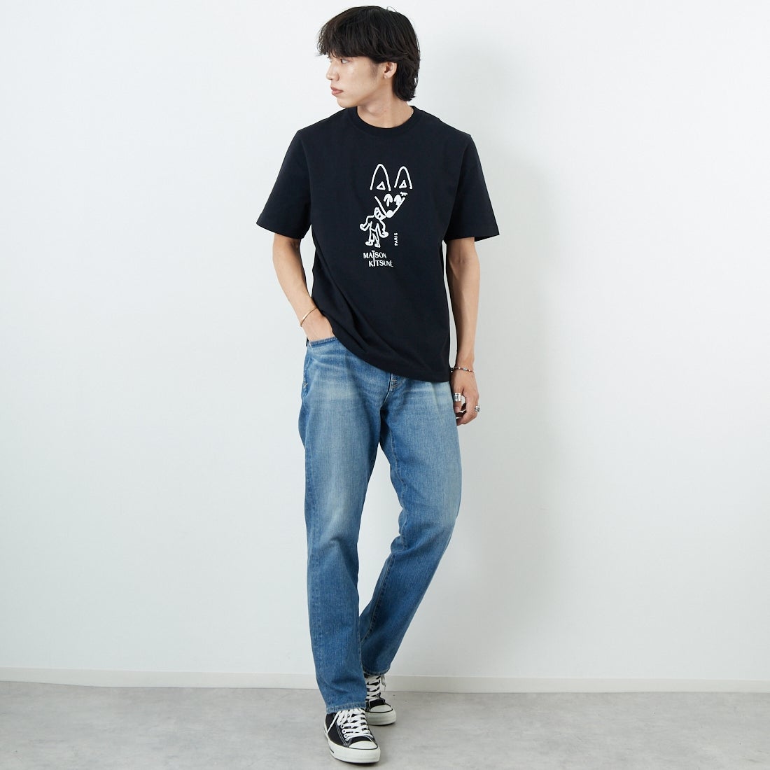 MAISON KITSUNE [メゾン キツネ] パーティーフォックス コンフォートTシャツ [PM00116KJ7025] P199 BLACK &&モデル身長：179cm 着用サイズ：S&&