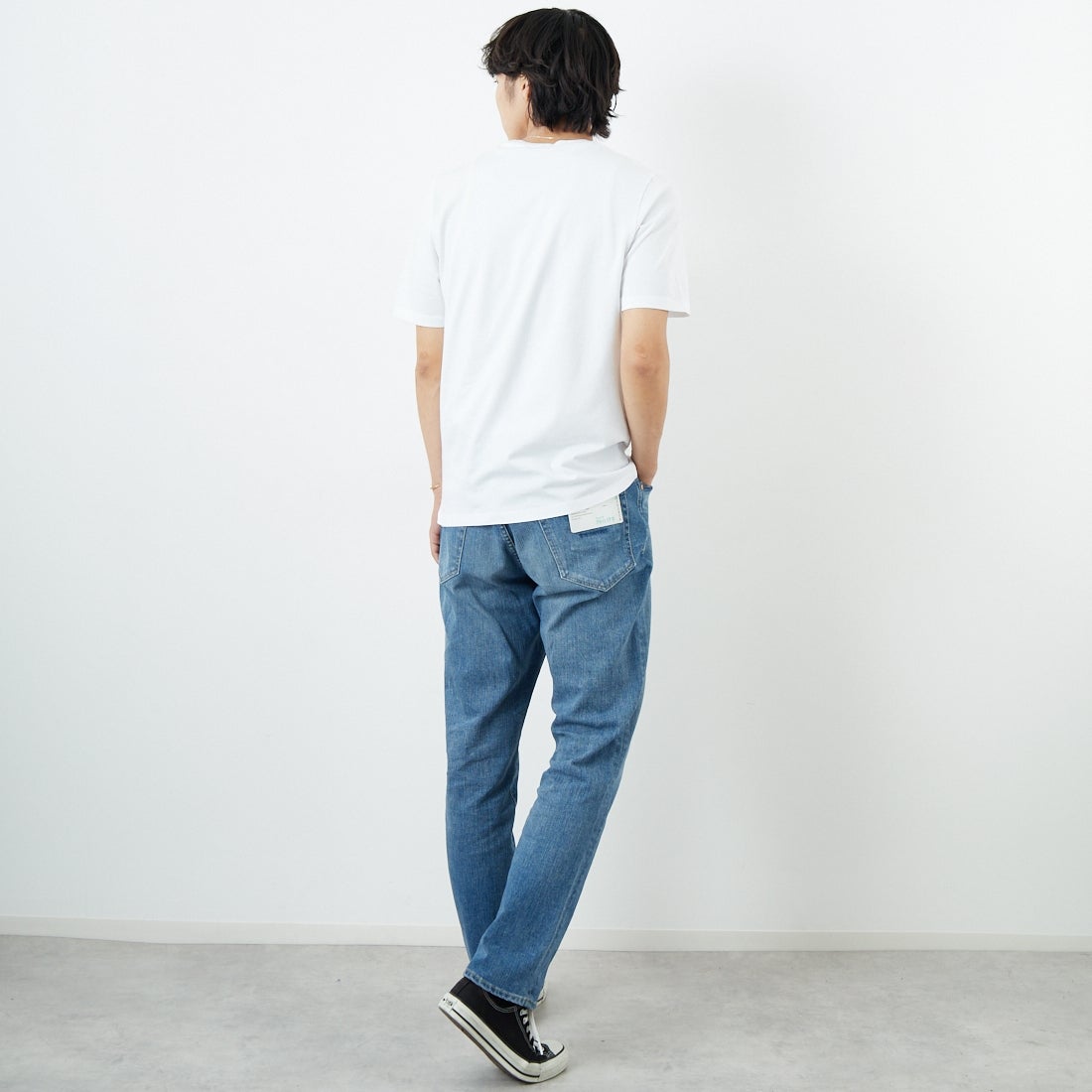 MAISON KITSUNE [メゾン キツネ] フォックスヘッド レギュラーTシャツ [PM00107KJ7026]  P100 WHITE &&モデル身長：179cm 着用サイズ：S&&