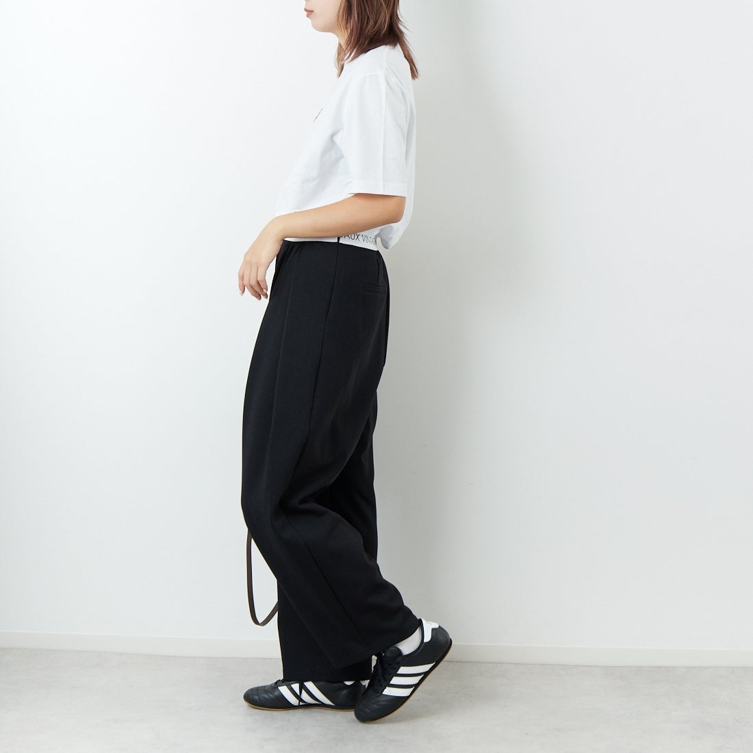 MAISON KITSUNE [メゾン キツネ] スタンディングフォックス コンフォートTシャツ [PM00123KJ7026] P100 WHITE &&モデル身長：167cm 着用サイズ：XS&&