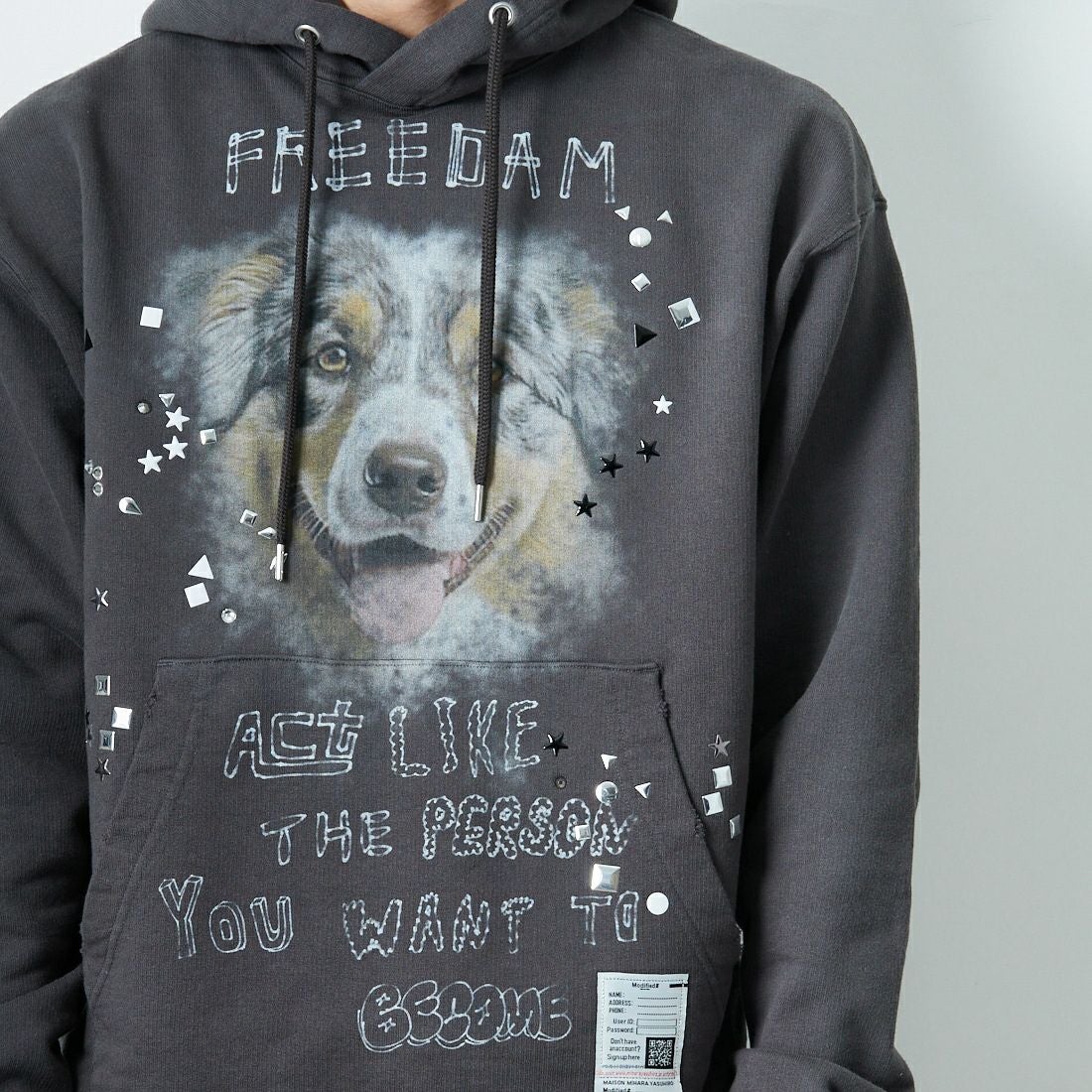 Maison MIHARA YASUHIRO [メゾン ミハラヤスヒロ] エンベリッシュド ダメージフーディ [J15HD722] BLACK &&モデル身長：179cm 着用サイズ：44&&