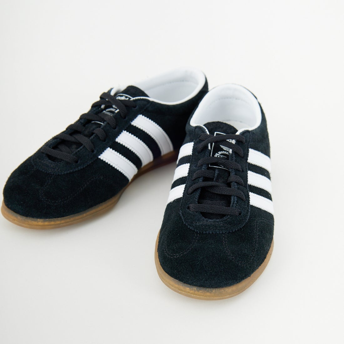 adidas Originals [アディダス オリジナルス] ガゼル ロープロ W [GAZELLE-LO-PRO-W] JR8886