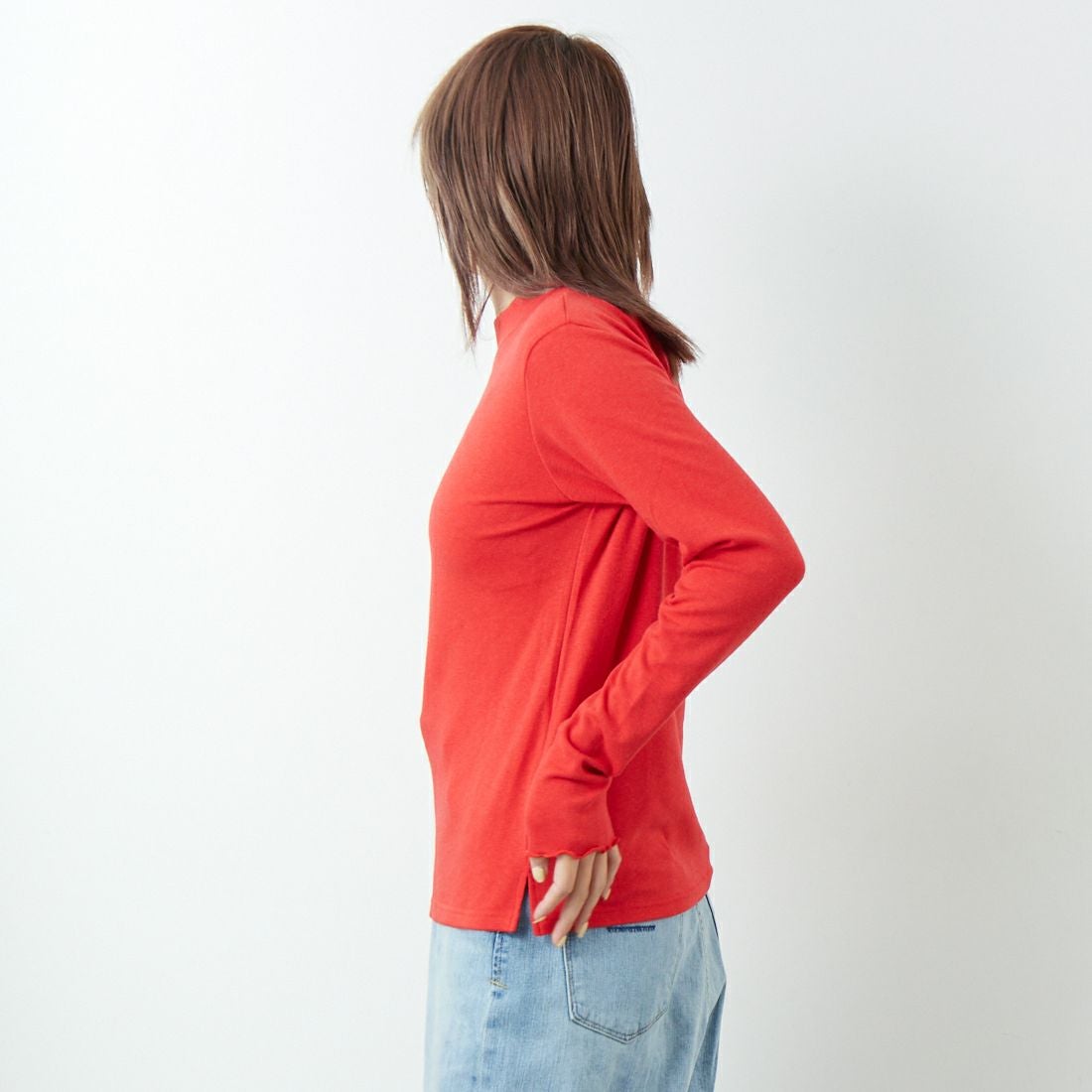 Kelen [ケレン] ハイネックカットソー [LKL25FCS2004] RED &&モデル身長：167cm 着用サイズ：F&&