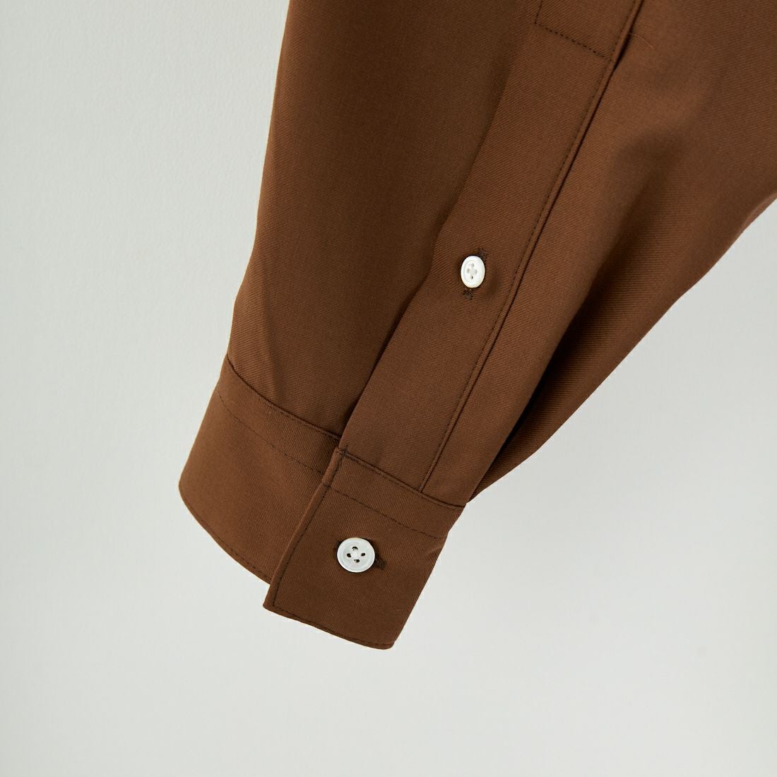 amne [アンヌ] ギャバジンクラシックシャツ [AMN-SH-054] BROWN