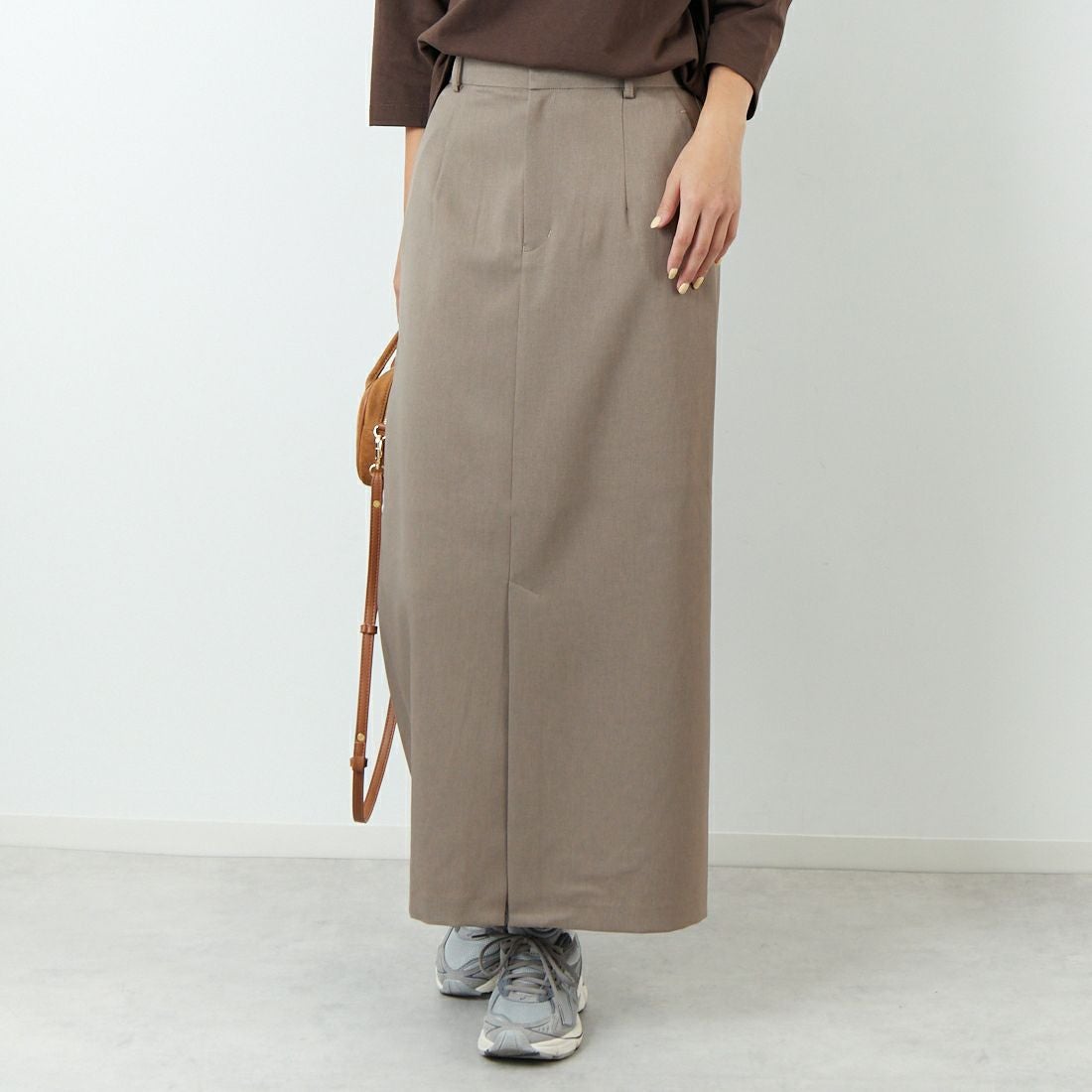 USINE [ユジーヌ] イージーケアツイルタイトスカート [21256058] 035 ﾓｶ &&モデル身長：167cm 着用サイズ：38&&