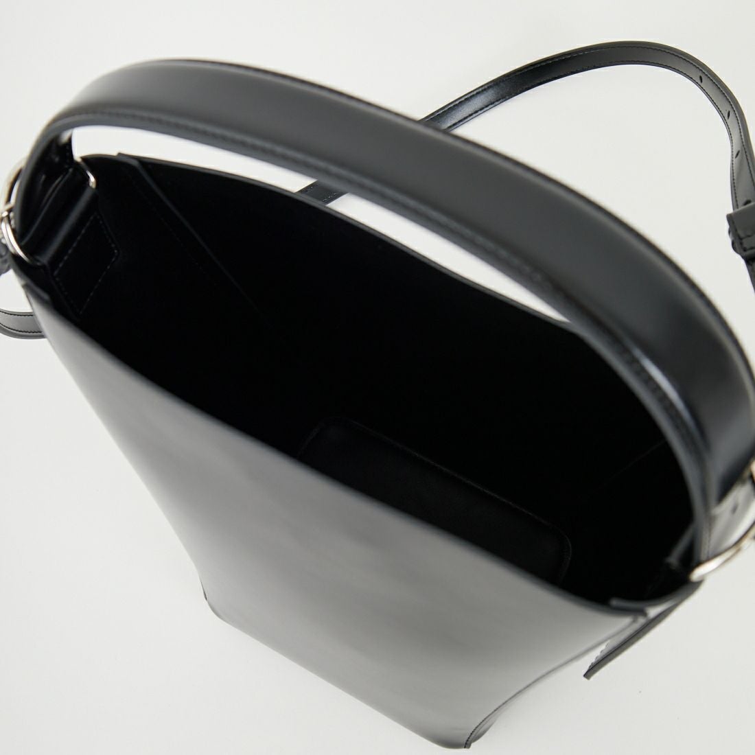 &MyuQ [アンドミューク] LIBER バケツ型トートバッグ [MCB114] BLACK