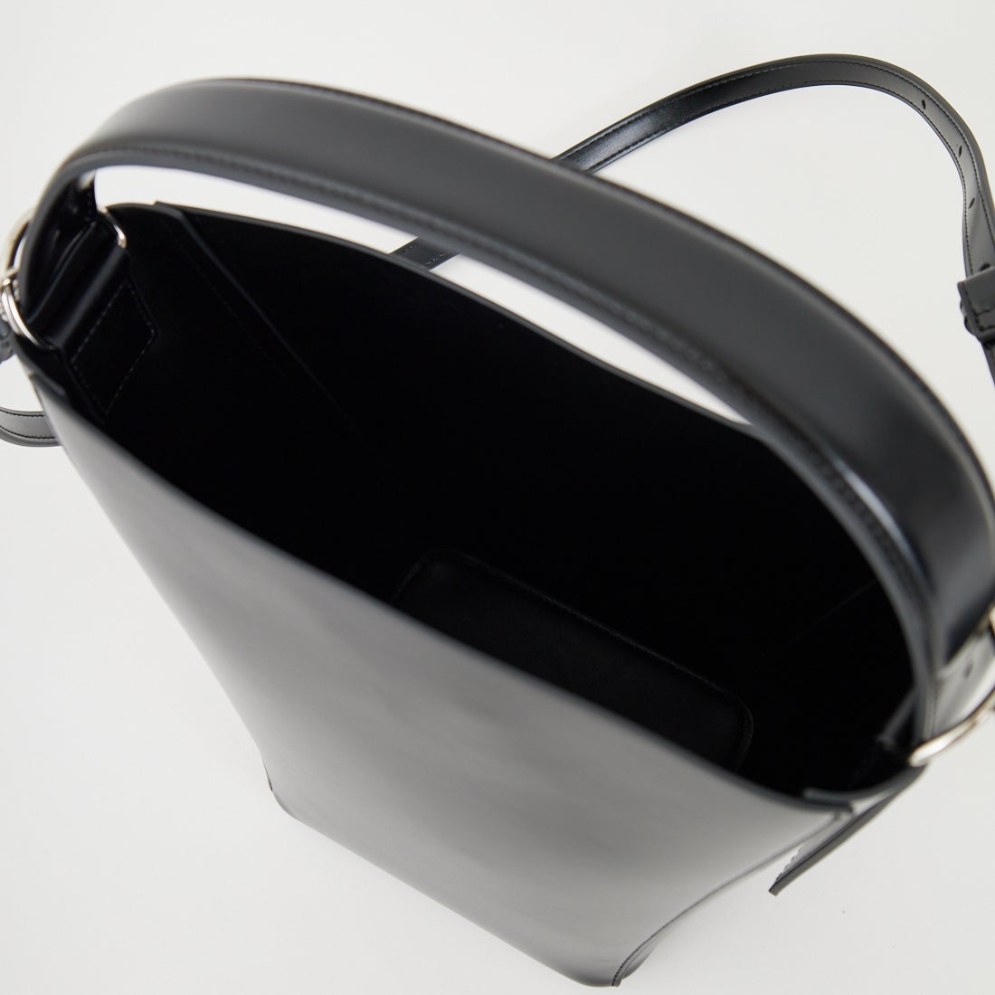&MyuQ [アンドミューク] LIBER バケツ型トートバッグ [MCB114] BLACK