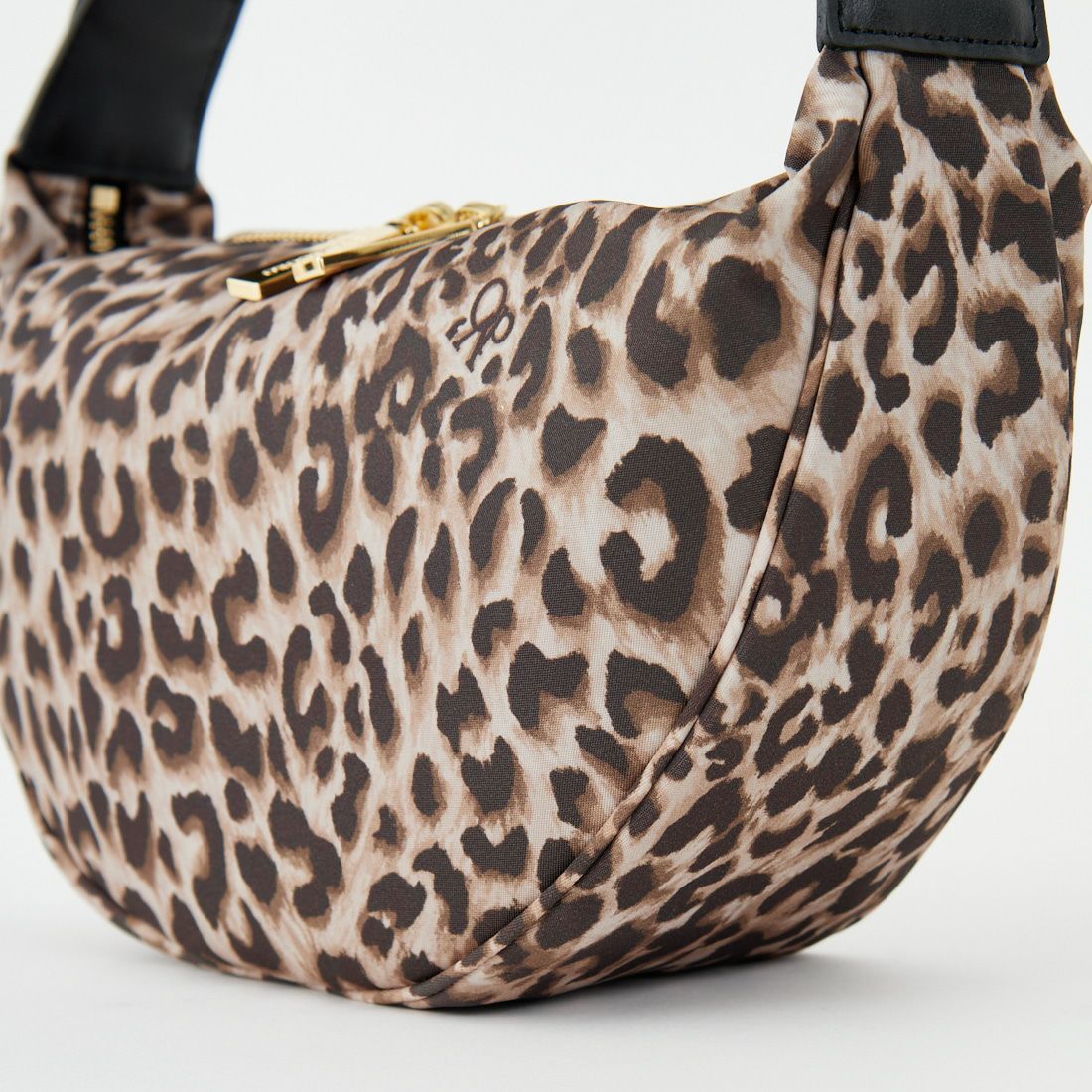 VIOLAd'ORO [ヴィオラドーロ] BIANCA レオパード柄ボディバッグ [V-2257] LEOPARD/BK