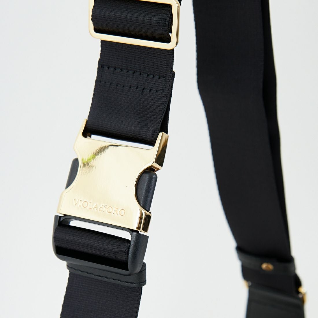 VIOLAd'ORO [ヴィオラドーロ] BIANCA レオパード柄ボディバッグ [V-2257] LEOPARD/BK