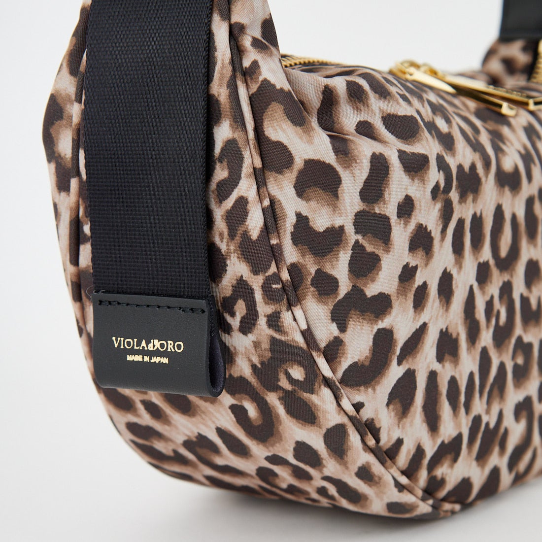 VIOLAd'ORO [ヴィオラドーロ] BIANCA レオパード柄ボディバッグ [V-2257] LEOPARD/BK