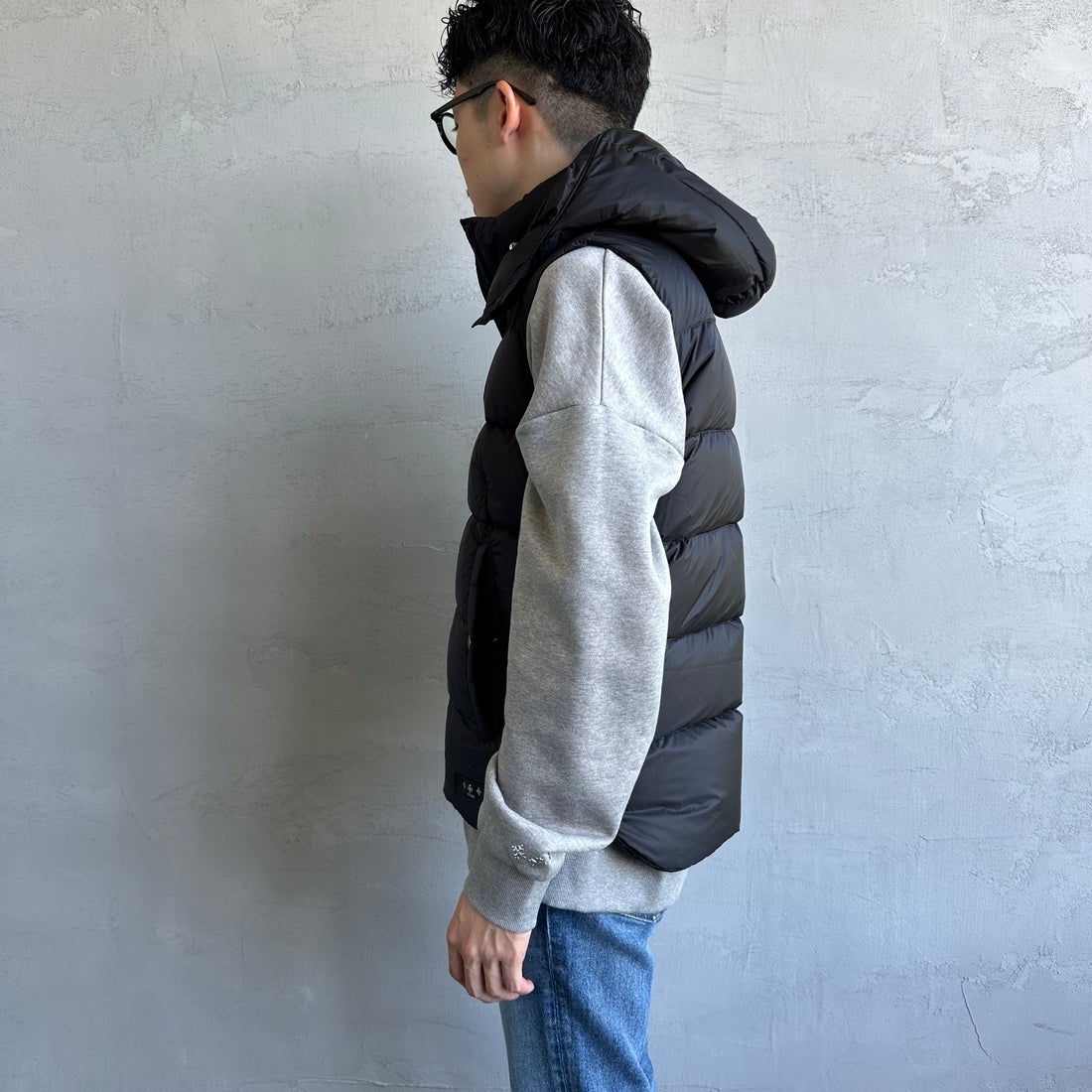 TATRAS [タトラス] POSEIDONE ダウンベスト [MJXA0003013588] BLACK &&モデル身長：168cm 着用サイズ：2&&