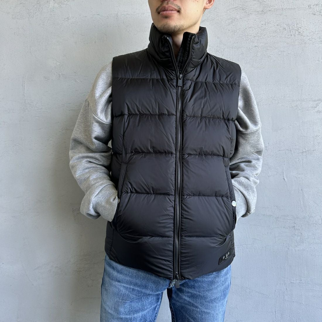 TATRAS [タトラス] POSEIDONE ダウンベスト [MJXA0003013588] BLACK &&モデル身長：168cm 着用サイズ：2&&