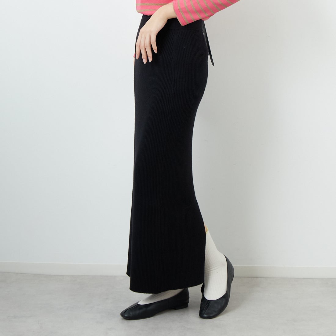 USINE [ユジーヌ] リブニットタイトスカート [IN1-KT-5] BLACK &&モデル身長：162cm 着用サイズ：36&&