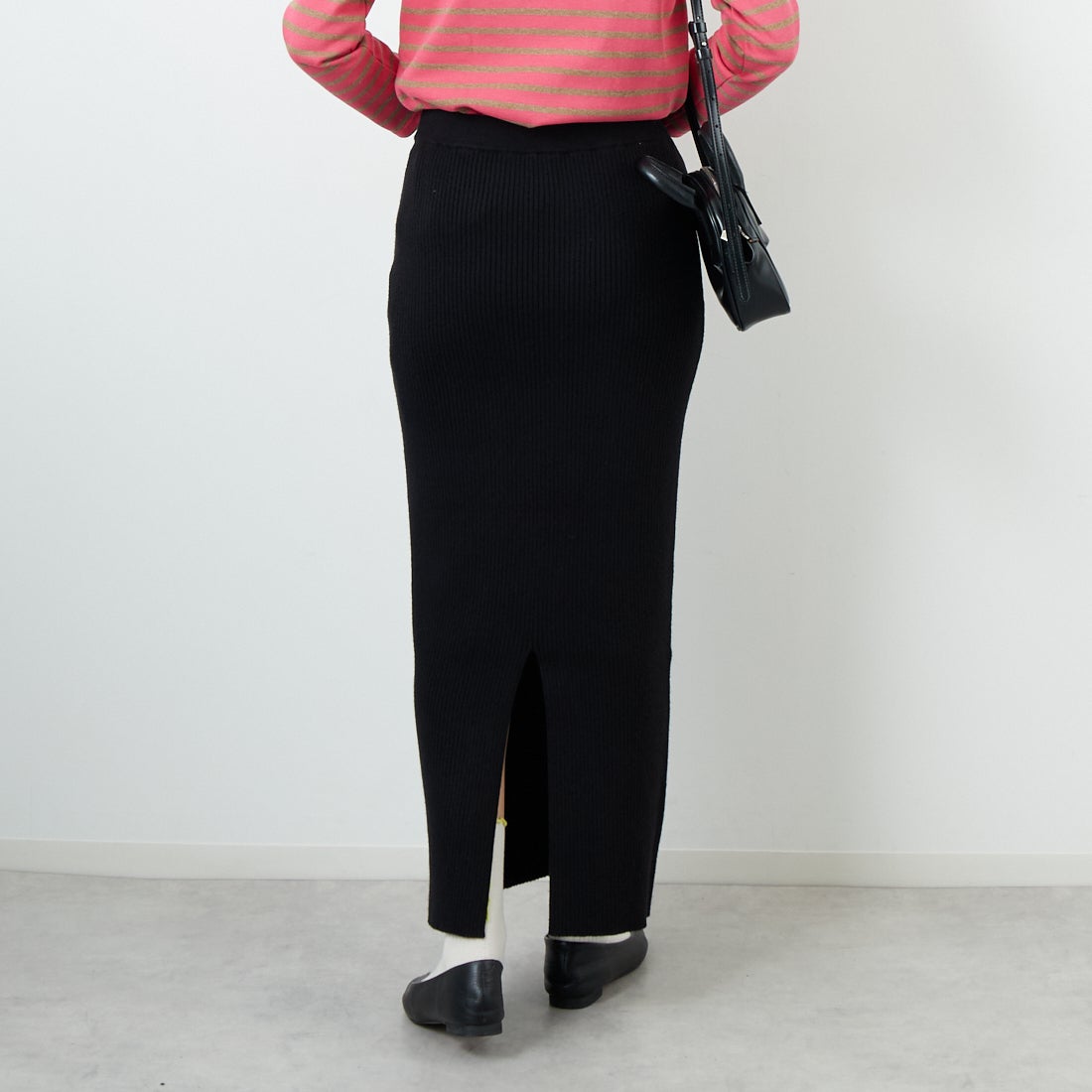 USINE [ユジーヌ] リブニットタイトスカート [IN1-KT-5] BLACK &&モデル身長：162cm 着用サイズ：36&&