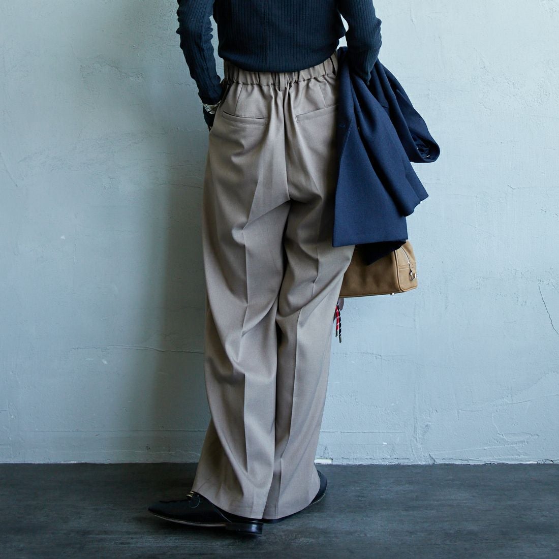 USINE [ユジーヌ] イージーケアツイル2タックワイドパンツ [21256057] 035 ﾓｶ &&モデル身長：150cm 着用サイズ：34&&
