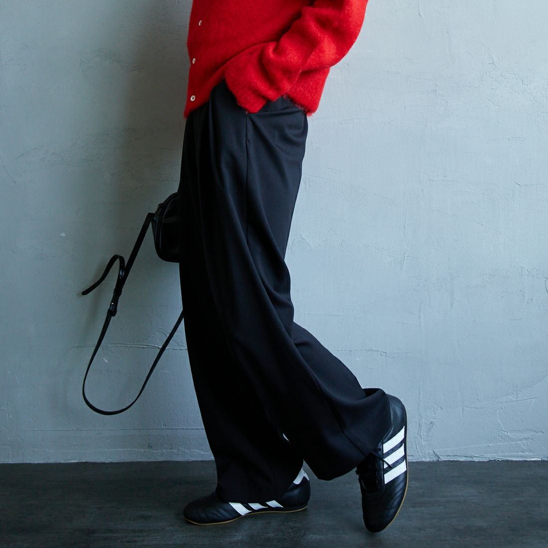 USINE [ユジーヌ] イージーケアツイル2タックワイドパンツ [21256057] 004 ﾌﾞﾗｯｸ &&モデル身長：150cm 着用サイズ：34&&