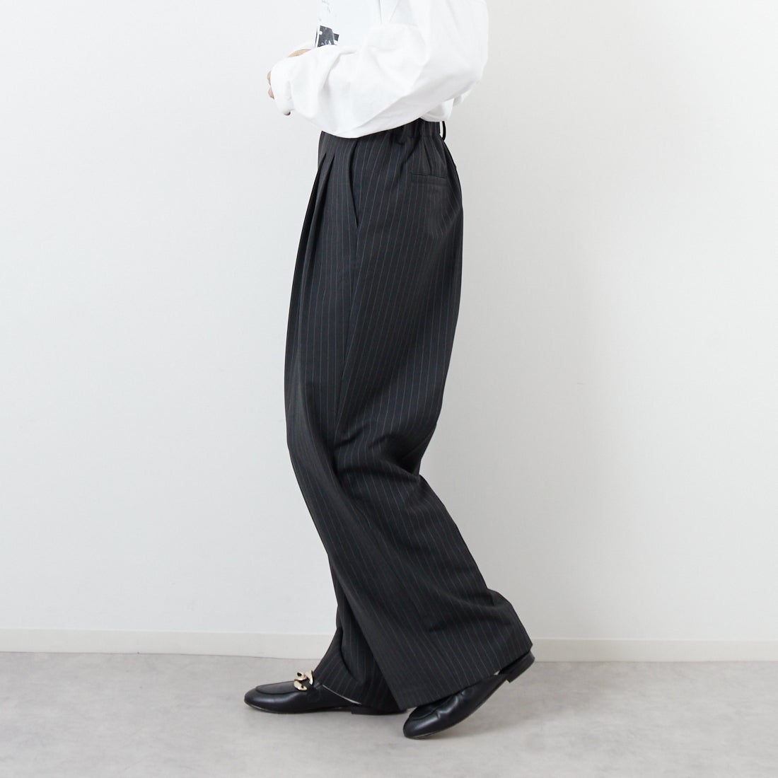 USINE [ユジーヌ] イージーケアツイル2タックワイドパンツ [21256057] 003 ﾁｬｺｰﾙS &&モデル身長：162cm 着用サイズ：38&&