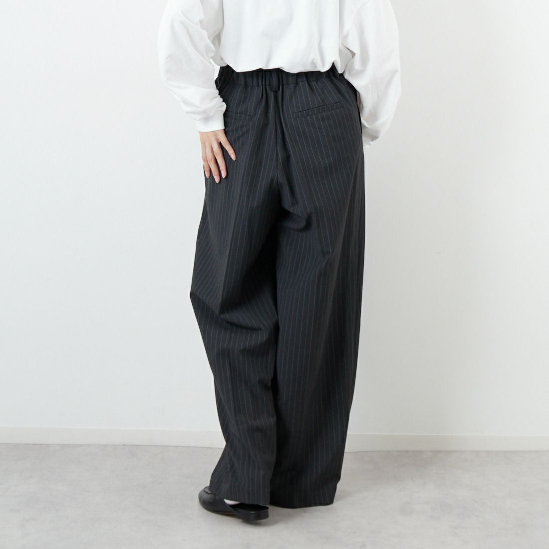 USINE [ユジーヌ] イージーケアツイル2タックワイドパンツ [21256057] 003 ﾁｬｺｰﾙS &&モデル身長：162cm 着用サイズ：38&&