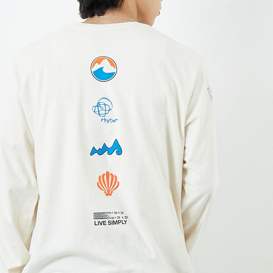 patagonia [パタゴニア] メンズ ロングスリーブ ロングウェイラウンド オーガニックTシャツ [37821] UDNL &&モデル身長：179cm 着用サイズ：M&&