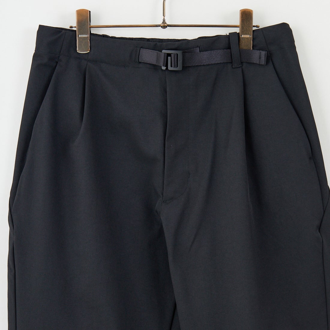 Goldwin [ゴールドウィン] ワンタックテーパードストレッチパンツ