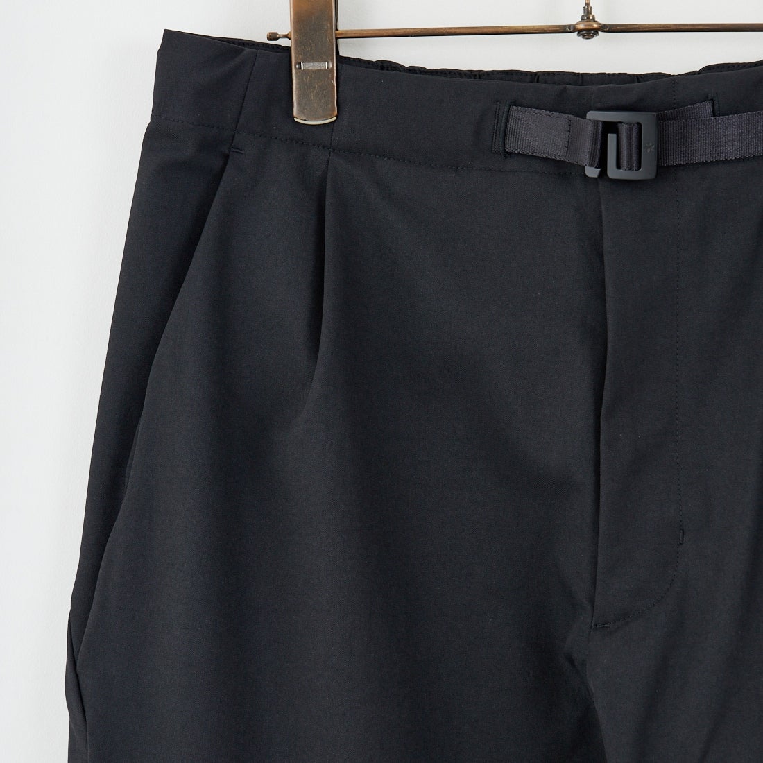 Goldwin [ゴールドウィン] ワンタックテーパードストレッチパンツ [GL75177] BK