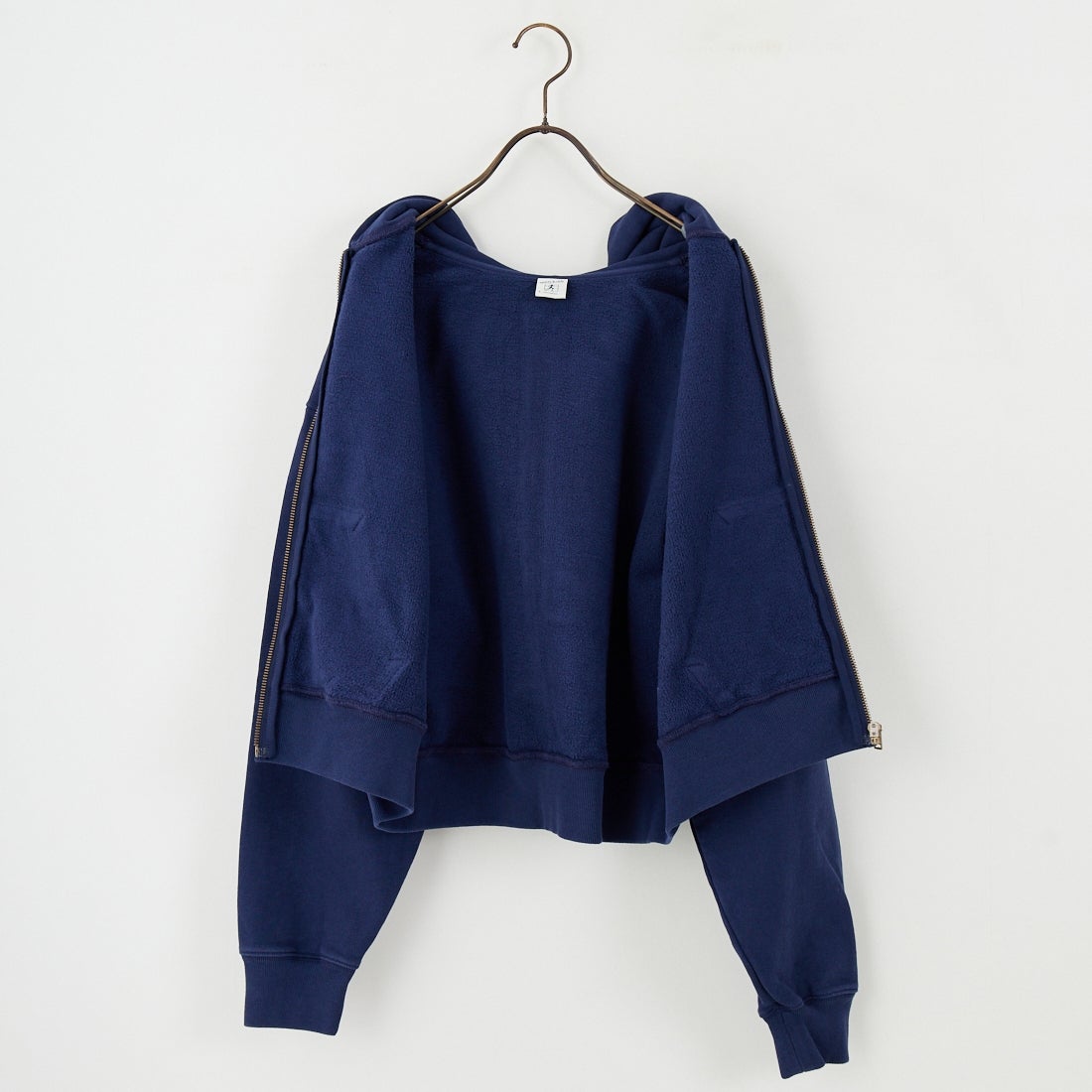 Sporty&Rich [スポーティアンドリッチ] NY テニスクラブ クロップドジップフーディ [ST068621402] DK.NAVY